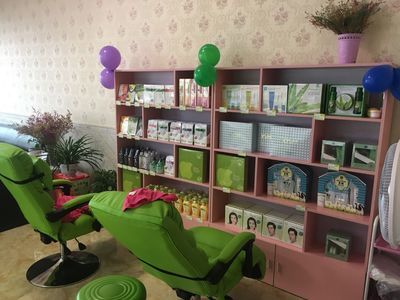 小資生活化妝品加盟店 體驗式營銷與醫療服務融合，全面提升顧客服務質量